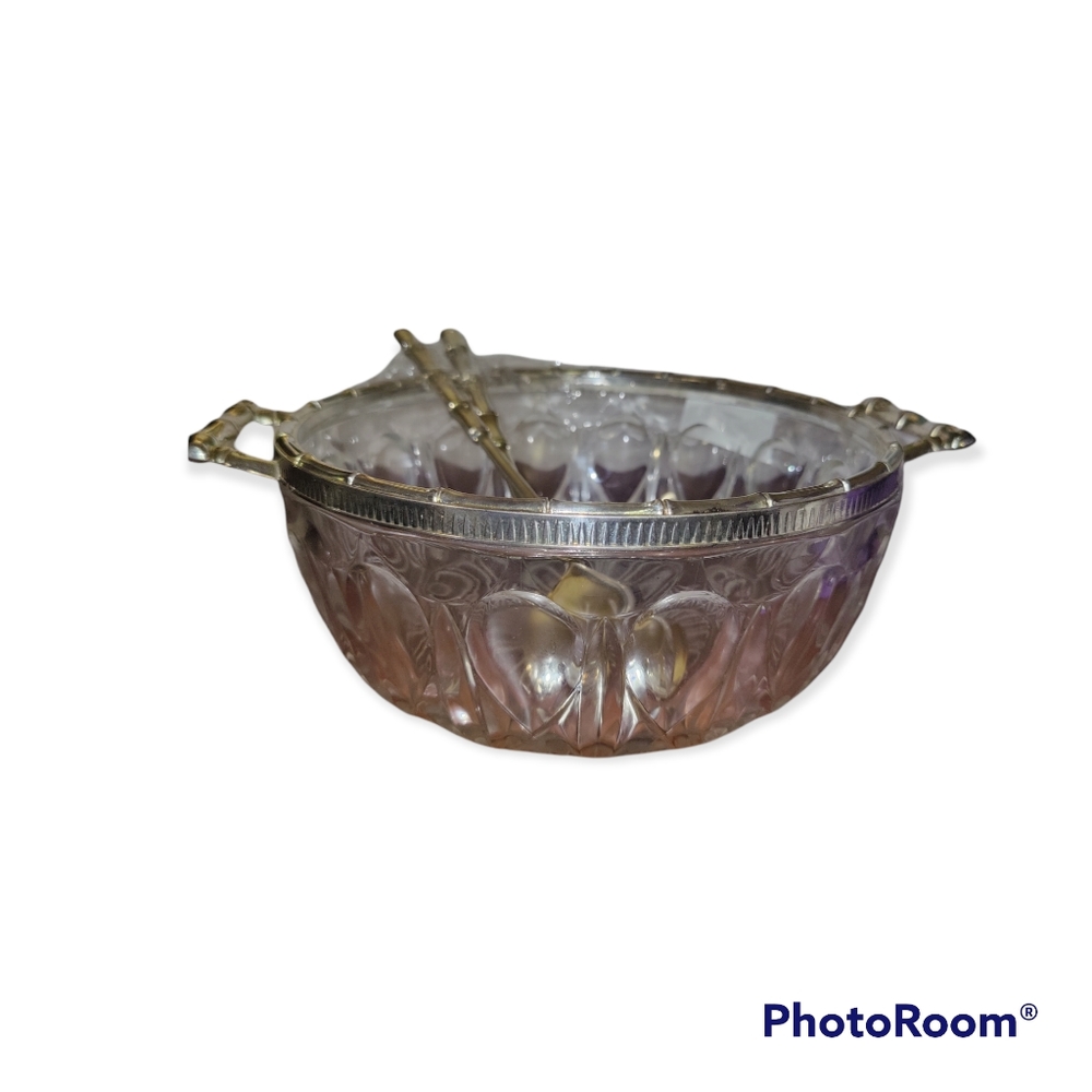 Vintage cut glass bowl